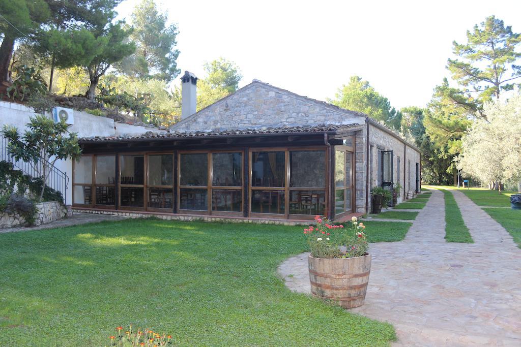 L'Antico Casale Guest House Polizzi Generosa Exterior foto
